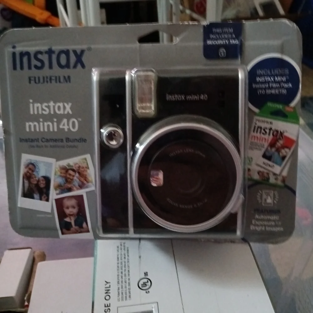 Instax mini 40 instant camera bundle